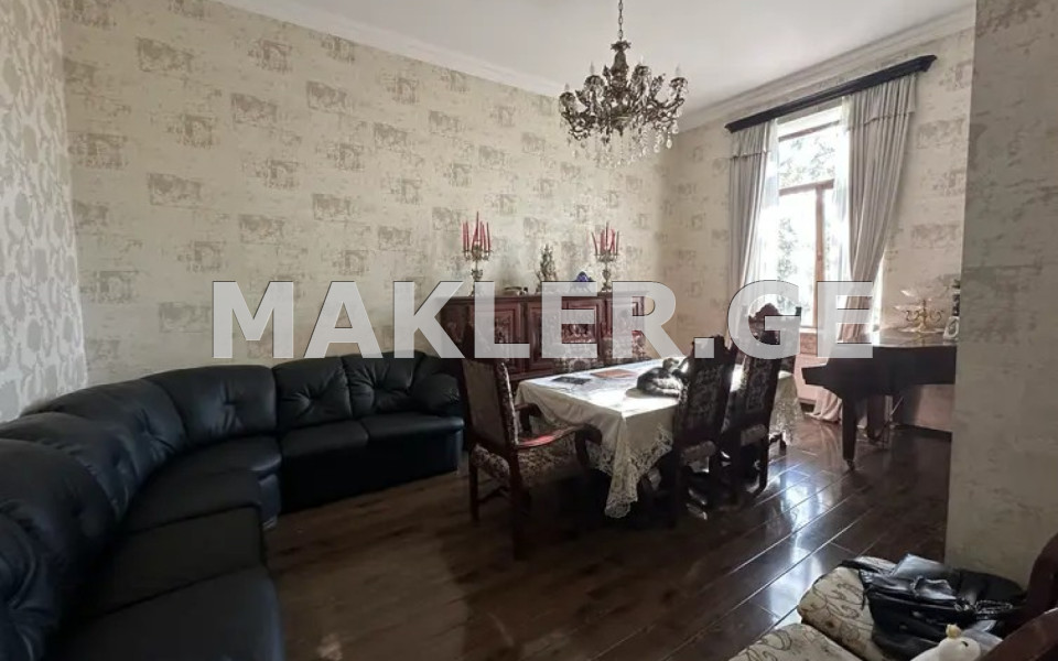  For Sale 2 room  Apartment in Chugureti dist.  in J. Kakhidze st. 