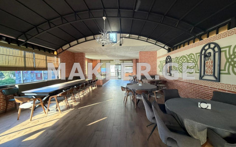  Satılık 360 m²  İşyeri in Batumi