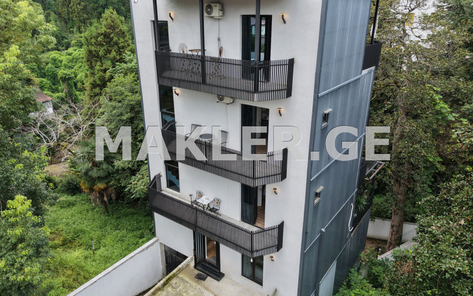  Kiralık 400 m²  İşyeri in Makhindjauri