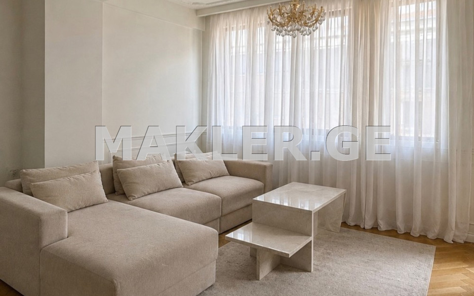  Kiralık 3   Daire in Vake dist.  in N. Djvania st. 