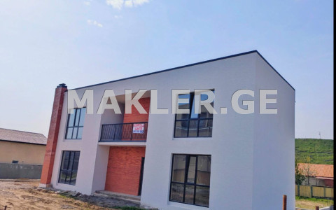  იყიდება 245 m² ფართობის საკუთარი სახლი დიდ დიღომში  ხატაეთის ქუჩაზე 