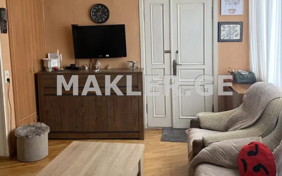  Satılık 2   Daire in Vera dist.  in Makashvili st. 