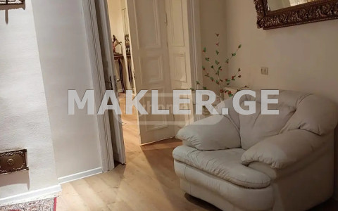  For Sale 5 room  Apartment in Abanotubani dit. (Old Tbilisi)