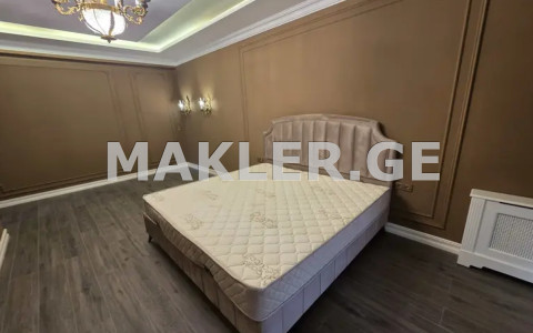  למכירה 4 חֶדֶר  דִירָה in Ortachala  in Gorgasali st. 