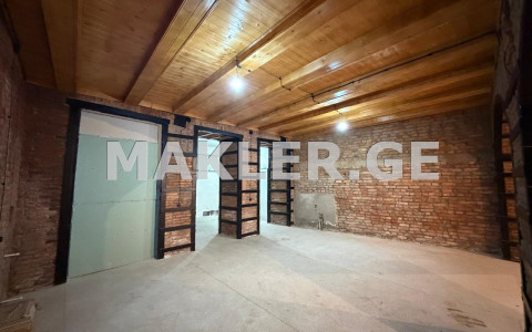  למכירה להשכרה 145 m² מֶרחָב מסחרי חלל in Sololaki dist. (Old Tbilisi)  in Lermontovi st. 
