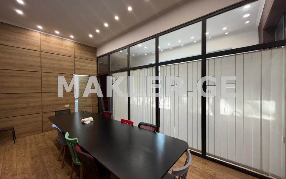  Продается Сдаётся 260 m² площадь Офис в Диди Дигоми  на ул. Иоане Петрици 