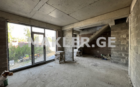  For Sale 309 m² space Private House in Gldani
