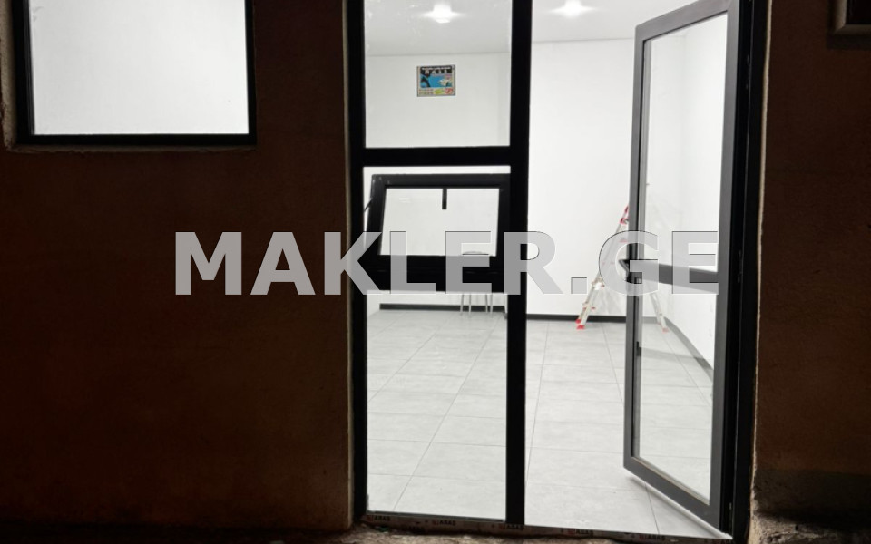  ქირავდება 30 m² ფართობის კომერციული ფართი დიდუბეში  სამტრედიის ქუჩაზე 