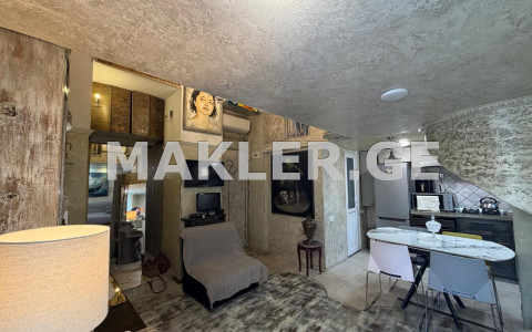  For Sale 4 room  Apartment in Mtatsminda dist. (Old Tbilisi)  in Griboedovi st. 