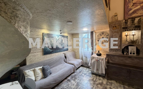  For Sale 4 room  Apartment in Mtatsminda dist. (Old Tbilisi)  in Griboedovi st. 