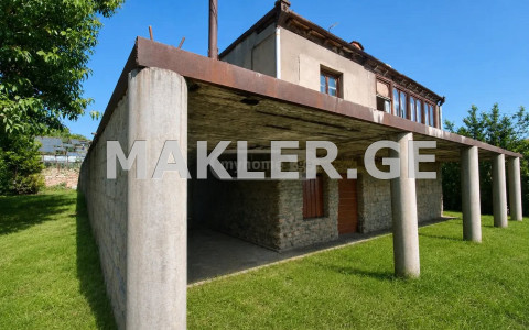  იყიდება 1000 m² ფართობის საკუთარი სახლი სოფ. დიღომში
