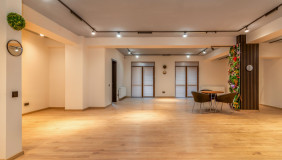 ქირავდება 130 m² ფართობის კომერციული ფართი საბურთალოზე