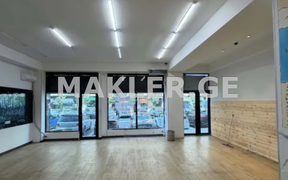  ქირავდება 120 m² ფართობის კომერციული ფართი საბურთალოზე  მ. ალექსიძის ქუჩაზე 