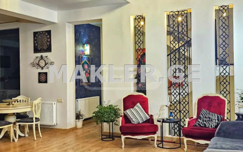  ქირავდება 600 m² ფართობის საკუთარი სახლი ვაკეში