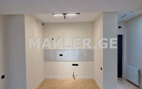  იყიდება 2 ოთახიანი  ბინა საბურთალოზე  ანა პოლიტკოვსკაიას ქუჩაზე 