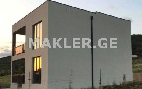  იყიდება 190 m² ფართობის საკუთარი სახლი საგურამოში
