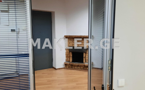  ქირავდება 80 m² ფართობის ოფისი ვაკეში  ი. ჭავჭავაძის გამზ. 