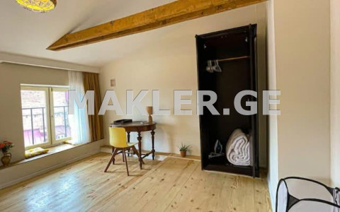  იყიდება 147 m² ფართობის კომერციული ფართი მთაწმინდაზე (ძველ თბილისში)  ათონელის ქუჩაზე 