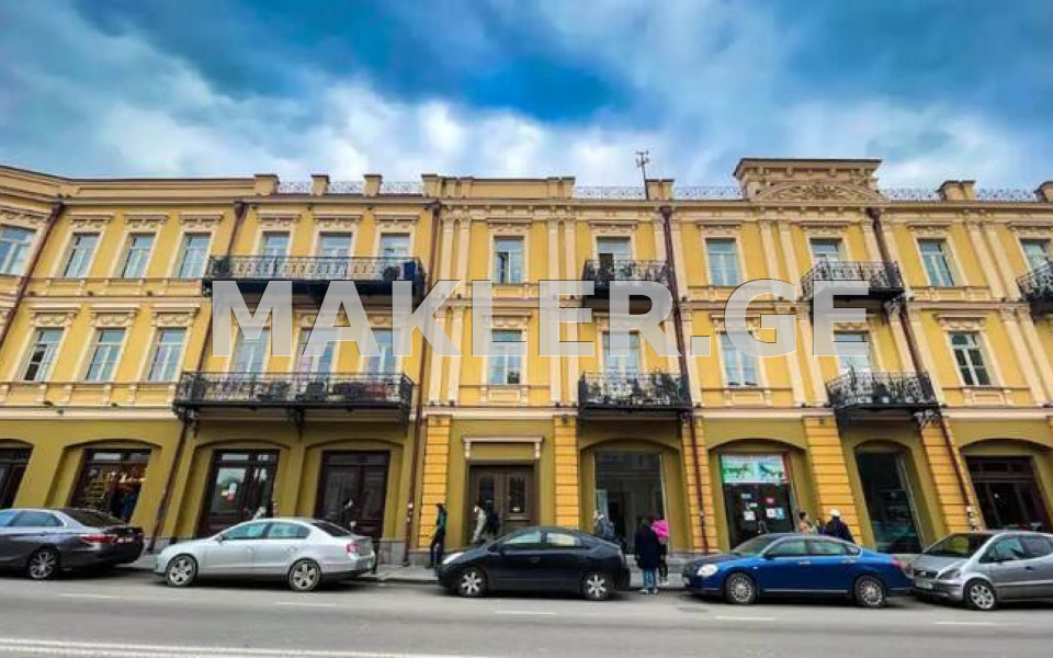  იყიდება 147 m² ფართობის კომერციული ფართი მთაწმინდაზე (ძველ თბილისში)  ათონელის ქუჩაზე 