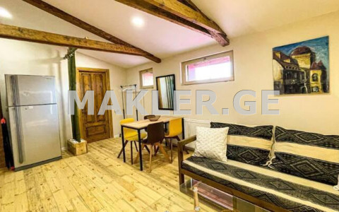  იყიდება 147 m² ფართობის კომერციული ფართი მთაწმინდაზე (ძველ თბილისში)  ათონელის ქუჩაზე 
