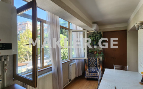  למכירה 3 חֶדֶר  דִירָה in Saburtalo dist.  in Iosebidze st. 