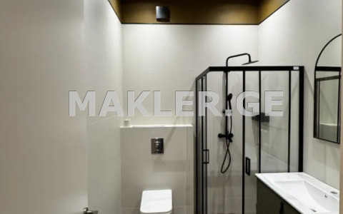  For Sale 4 room  Apartment in Saburtalo dist.  in Tamarashvili st. 