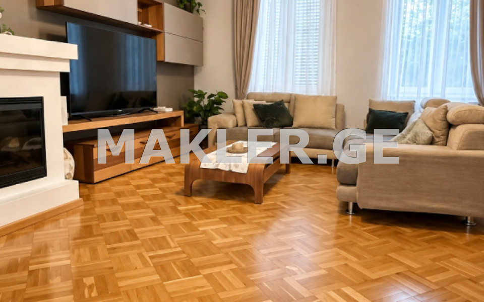  ქირავდება 140 m² ფართობის საკუთარი სახლი ვაკეში  ა.რაზმაძის ქუჩაზე 