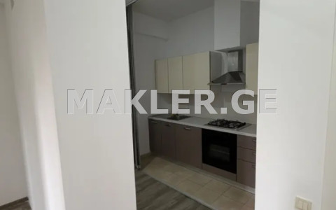  ქირავდება 80 m² ფართობის ოფისი საბურთალოზე  კარტოზია ქუჩაზე 