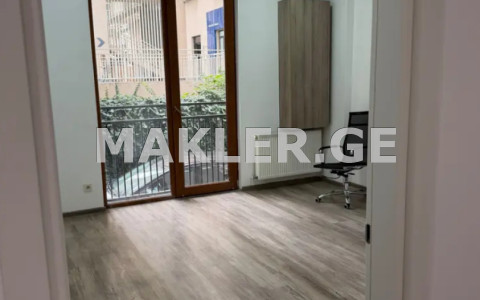  ქირავდება 80 m² ფართობის ოფისი საბურთალოზე  კარტოზია ქუჩაზე 
