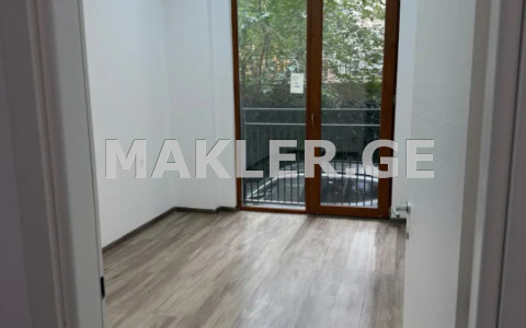 ქირავდება 80 m² ფართობის ოფისი საბურთალოზე  კარტოზია ქუჩაზე 