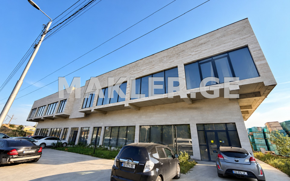  იყიდება 1307 m² ფართობის კომერციული ფართი ლილოში