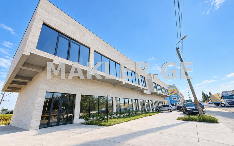  Продается 2525 m² площадь Коммерческая площадь в Лило