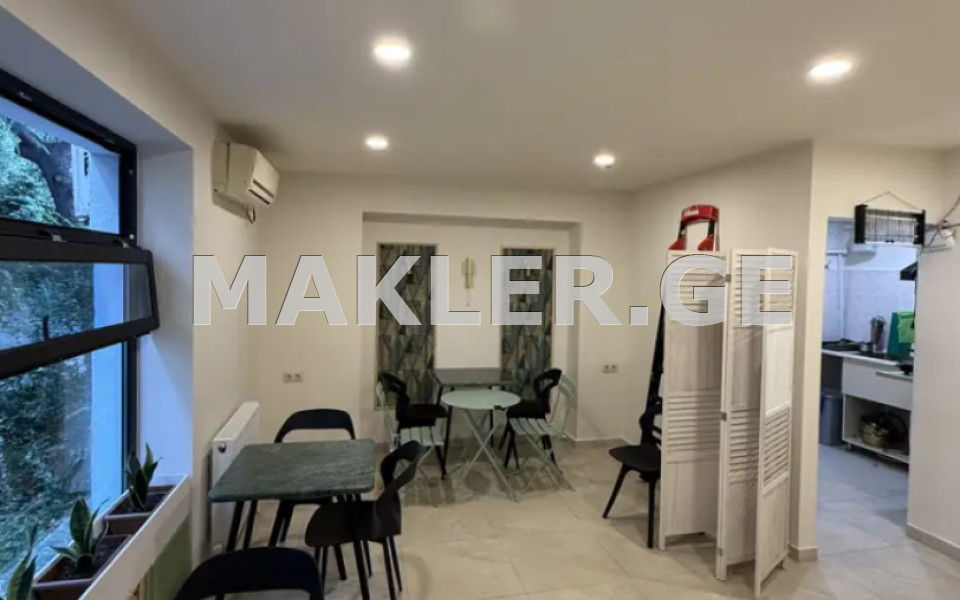  Kiralık 77 m²  İşyeri in Saburtalo dist.  in Al. Kazbegi Ave. 
