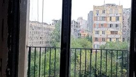იყიდება 3 ოთახიანი  ბინა საბურთალოზე