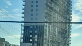 出售 建设中+建设中 3 室  公寓 瓦凯区