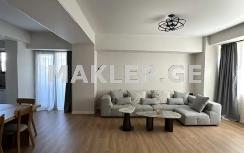  למכירה 3 חֶדֶר  דִירָה in Vake dist.  on Ateni st. 