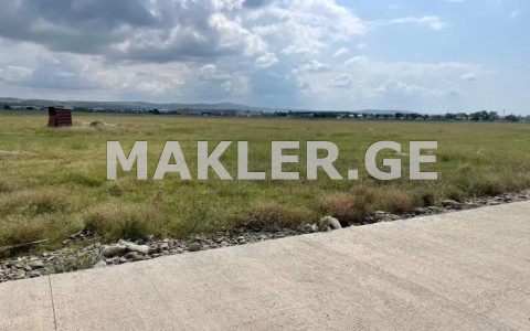  出售 4165 m² space 土地 in Lilo dist.