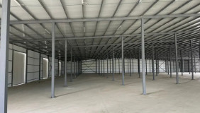 ქირავდება 1000 m² ფართობის კომერციული ფართი სამგორში