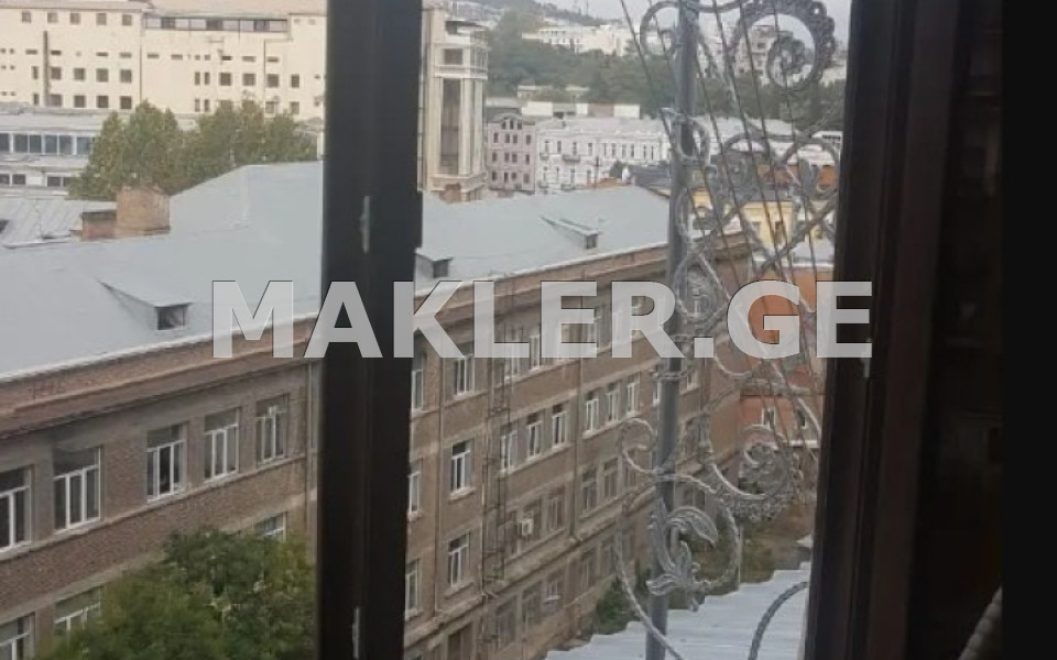  For Sale 2 room  Apartment in Mtatsminda dist. (Old Tbilisi)  in Baratashvili st. 
