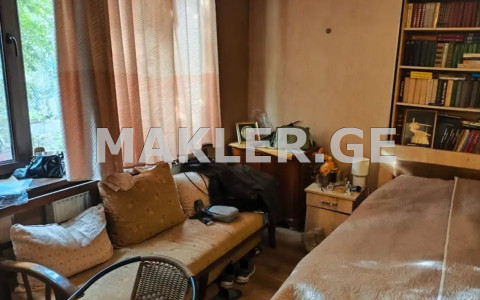  იყიდება 256 m² ფართობის საკუთარი სახლი ვერაზე  ზანდუკელის ქუჩაზე 