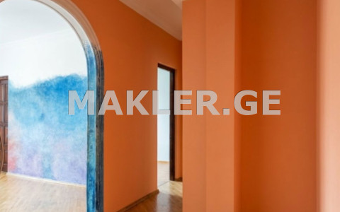  For Sale 3 room  Apartment in Saburtalo dist.  in S. Tsintsadze st. 