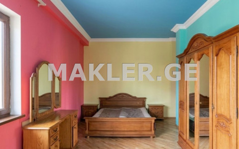  For Sale 3 room  Apartment in Saburtalo dist.  in S. Tsintsadze st. 