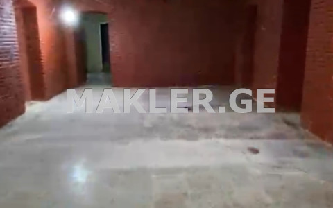  ქირავდება 200 m² ფართობის კომერციული ფართი ჩუღურეთის რაიონში  აღმაშენებლის გამზირზე 