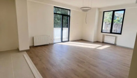 Продается 3 комнатная  Квартира на Сабуртало