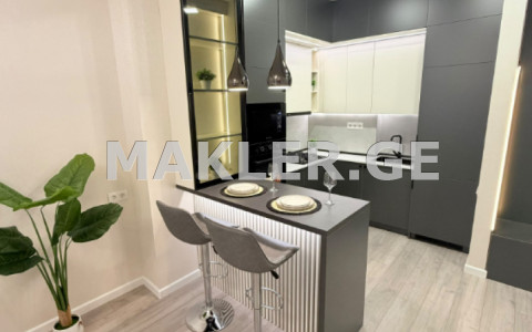  იყიდება 2 ოთახიანი  ბინა ნავთლუღში  მალხაზის ქუჩაზე 