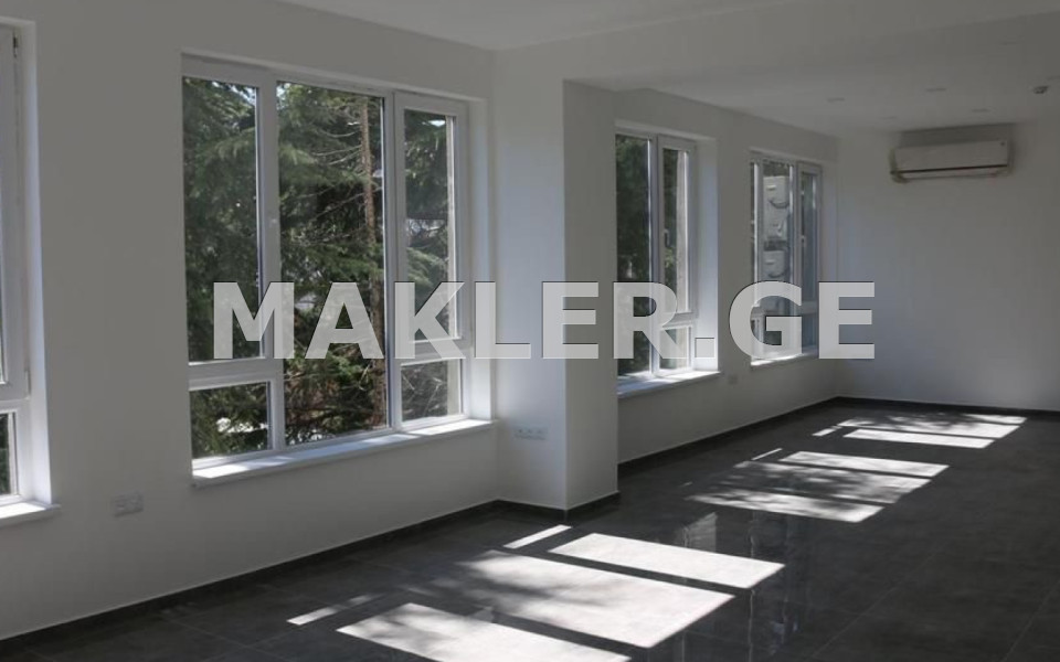  ქირავდება 500 m² ფართობის ოფისი საბურთალოზე  ალ. ყაზბეგის გამზირზე 